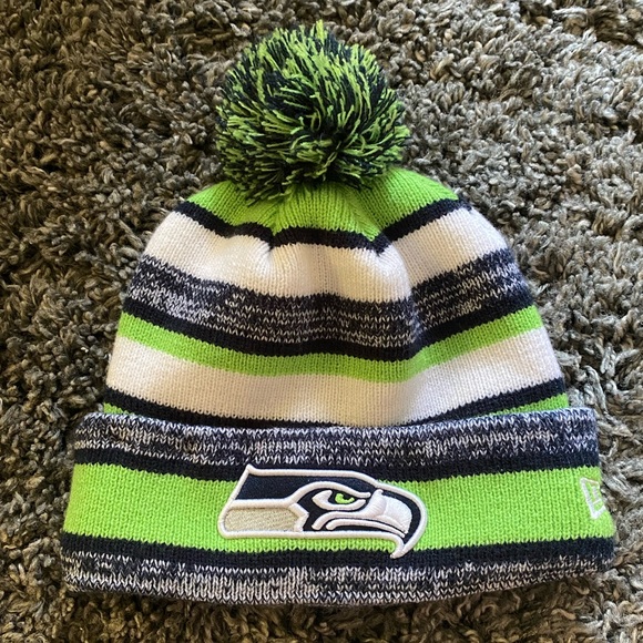 Seattle Seahawks bundle - Picture 2 of 6
